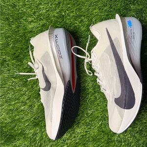 Womens Size 10.5 men’s 9 - Nike ZoomX VaporFly Next% 4 White Gridiron
HF6412-100